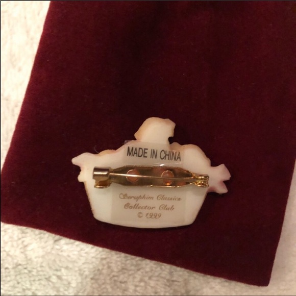 Seraphim Classics Collectors Club Pin / Brooch 1999 NWOT - Picture 4 of 4